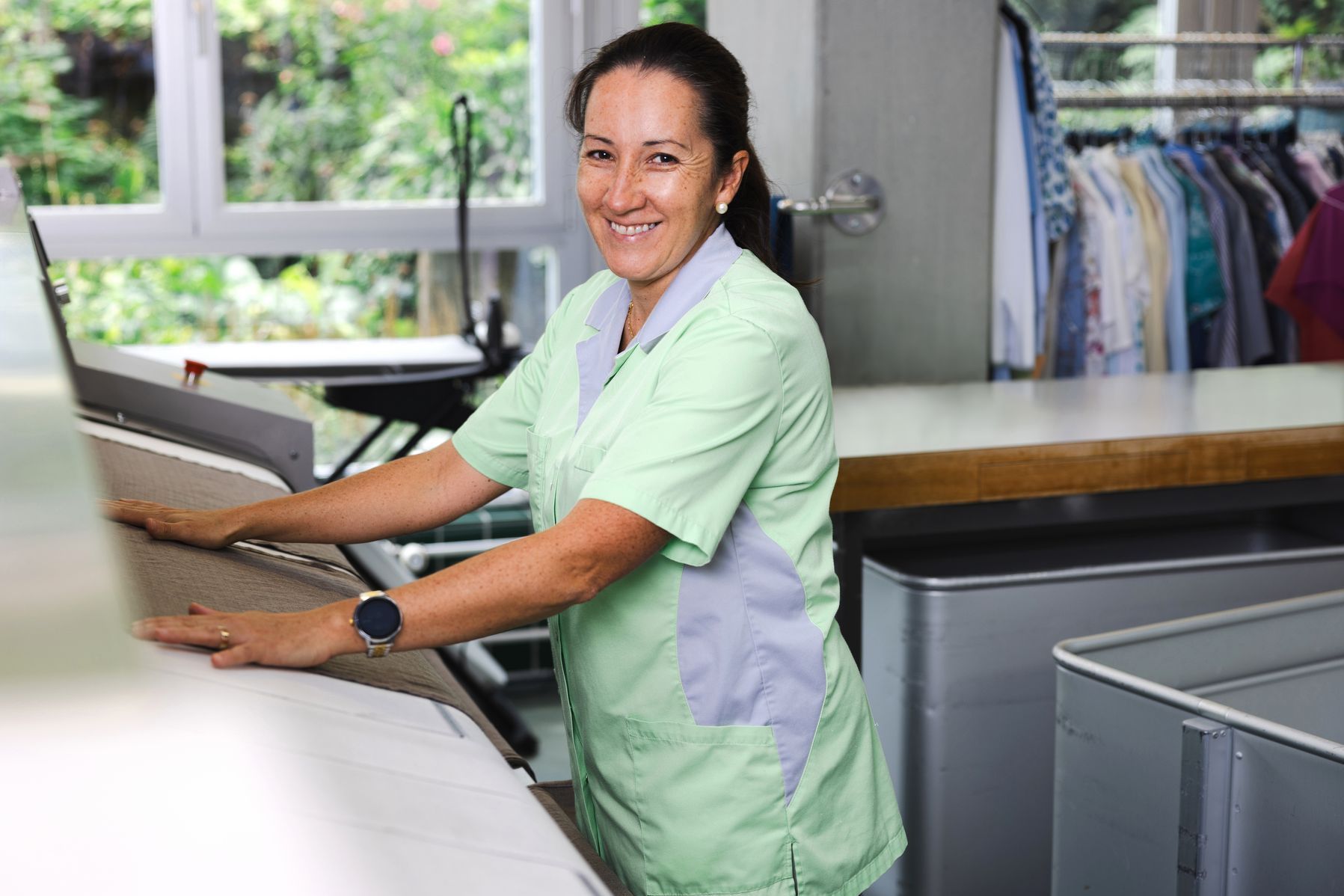 Mitarbeiterin Wäscherei